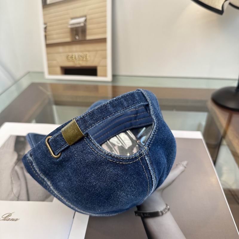 Celine cap dx (741)