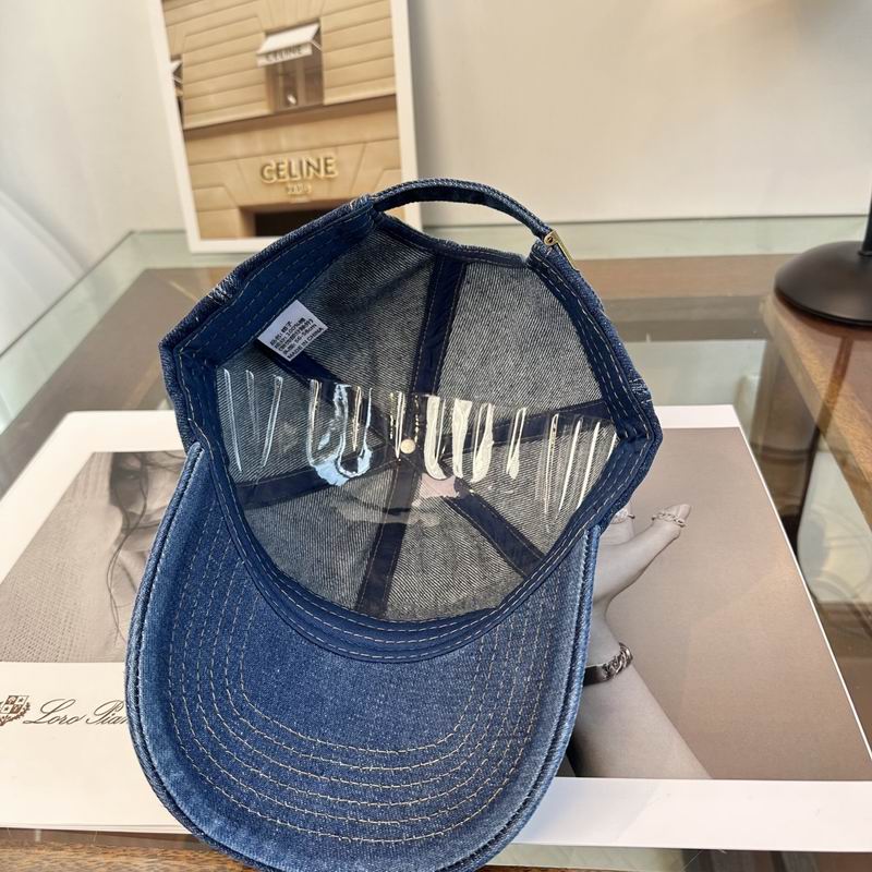 Celine cap dx (742)
