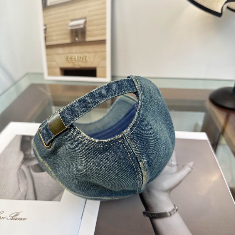 Celine cap dx (751)