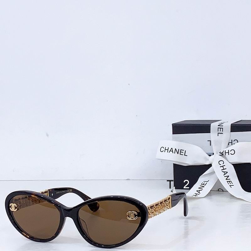 Chanel CH1900 61 17-145 b02