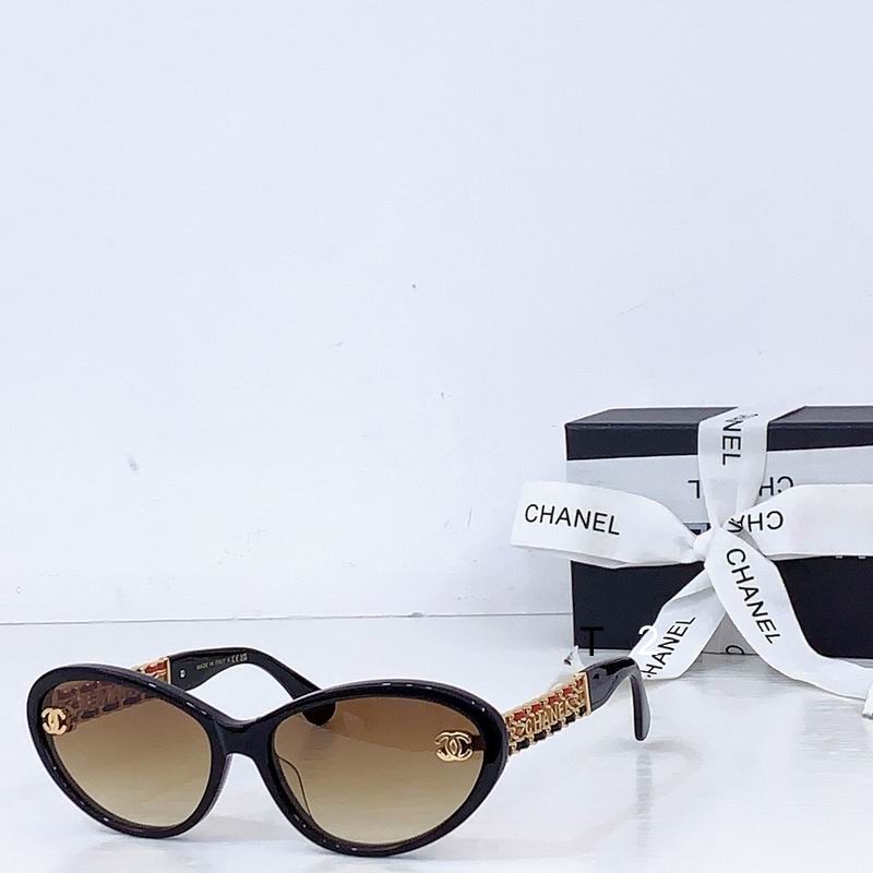 Chanel CH1900 61 17-145 b04