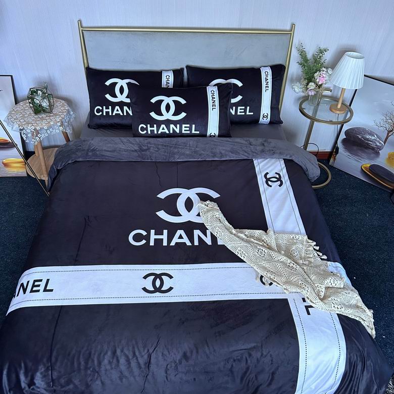 Chanel  2.0x2.3m   (2)