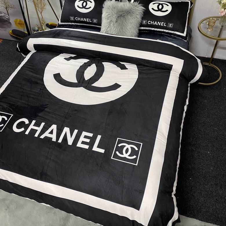 Chanel  2.0x2.3m   (3)