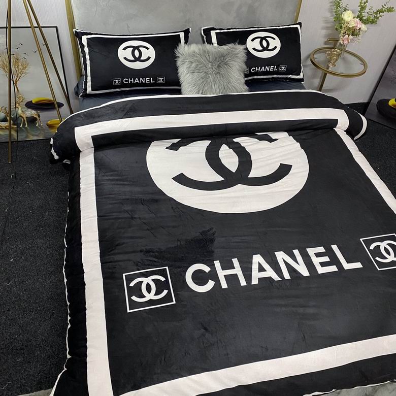 Chanel  2.0x2.3m   (4)