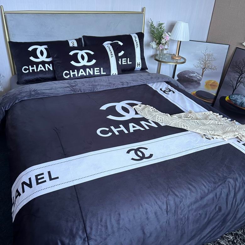 Chanel  2.0x2.3m   (4)