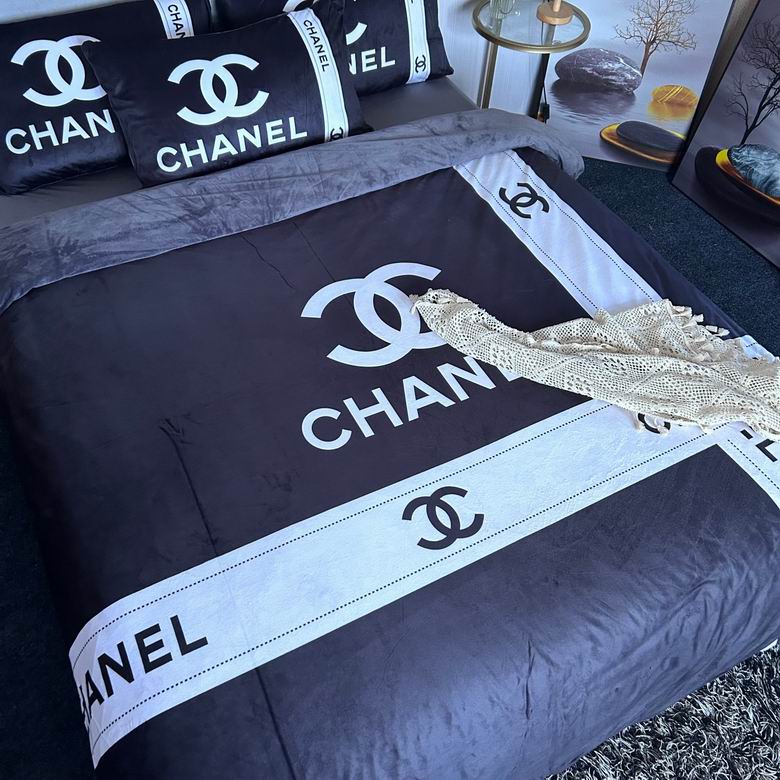 Chanel  2.0x2.3m   (5)
