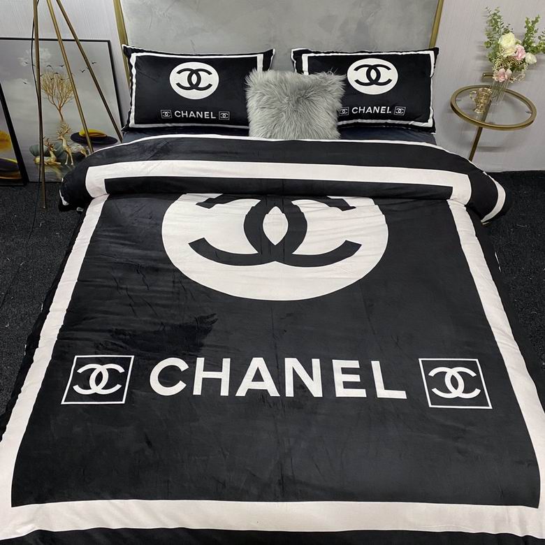 Chanel  2.0x2.3m   (7)