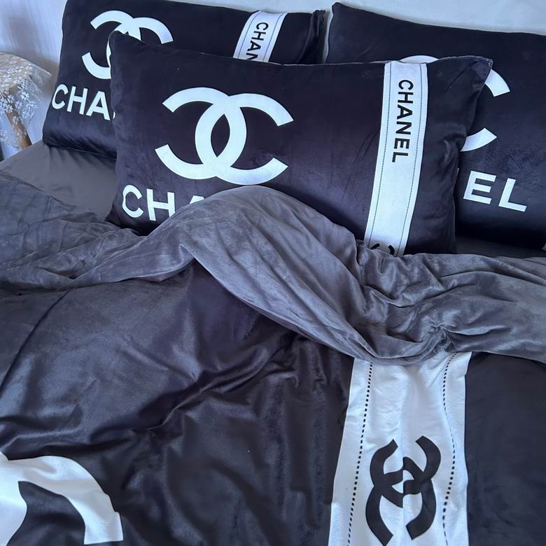 Chanel  2.0x2.3m   (8)