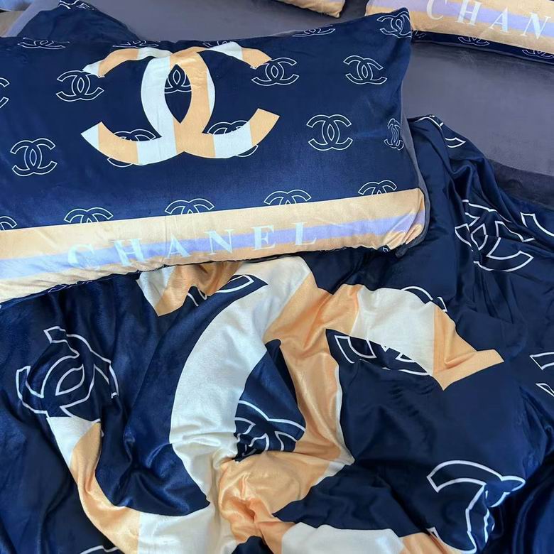 Chanel  2.0x2.3m   (9)