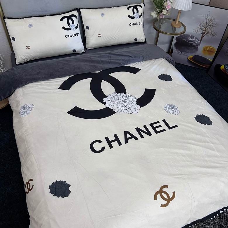 Chanel  2.0x2.3m    (3)