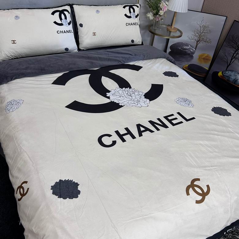 Chanel  2.0x2.3m    (4)