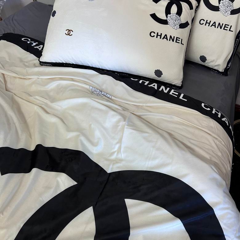 Chanel  2.0x2.3m    (7)