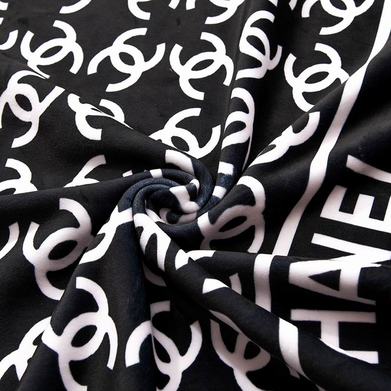 Chanel 1.5x1.5m 1.5x2.0m 2.0x2.3m   (7)