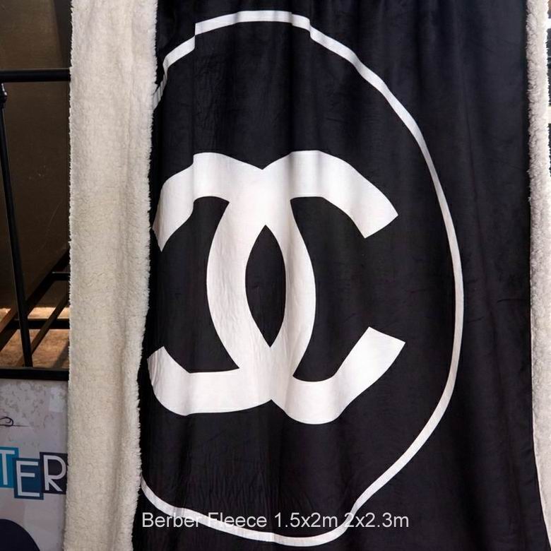 Chanel 1.5x2m 2x2.3m n (2)