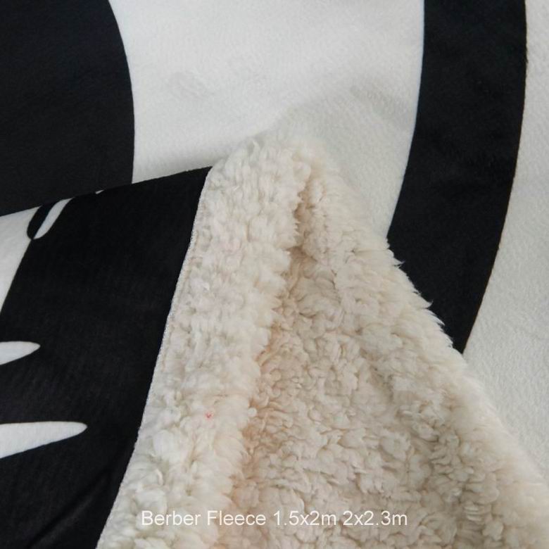 Chanel 1.5x2m 2x2.3m n (3)