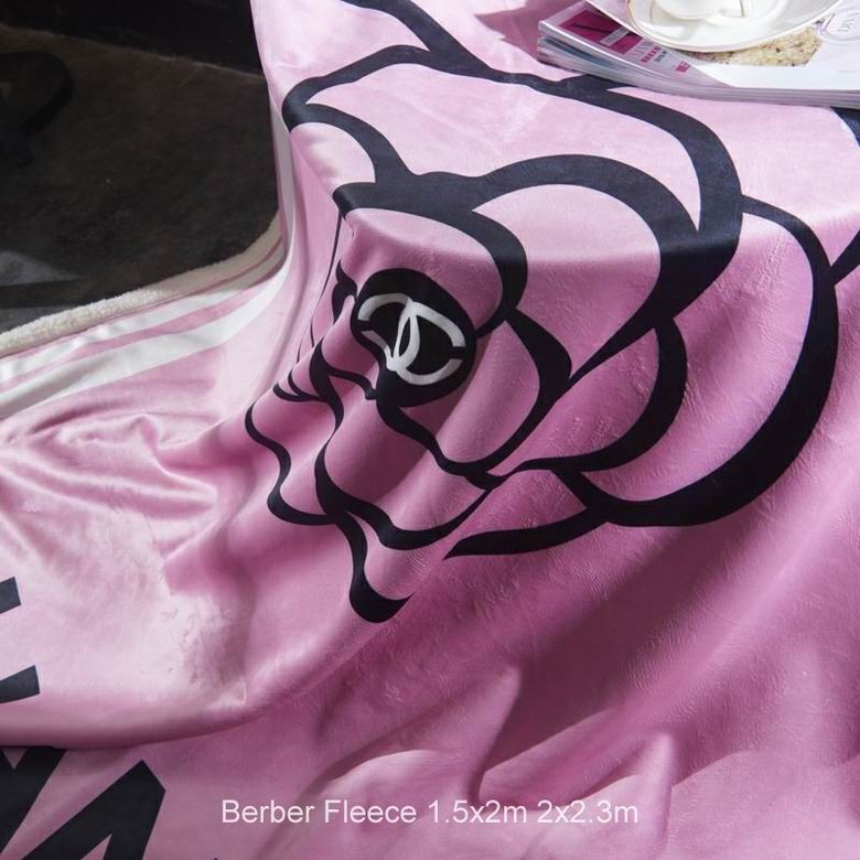 Chanel 1.5x2m 2x2.3m n (3)