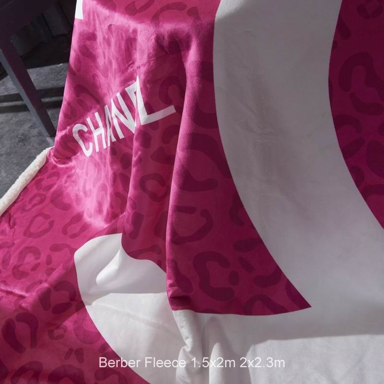 Chanel 1.5x2m 2x2.3m n (3)