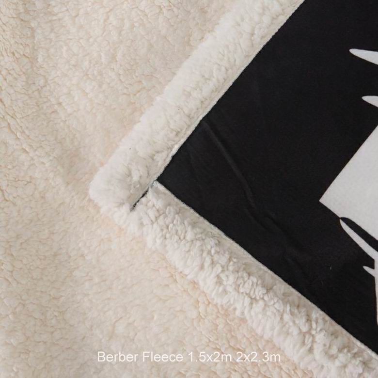 Chanel 1.5x2m 2x2.3m n (4)