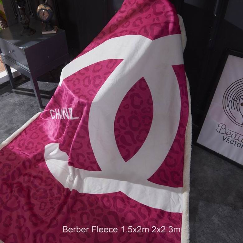 Chanel 1.5x2m 2x2.3m n (5)