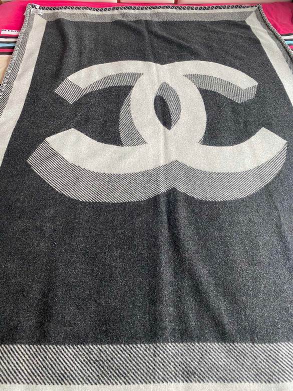 Chanel 170x135cm   (7)