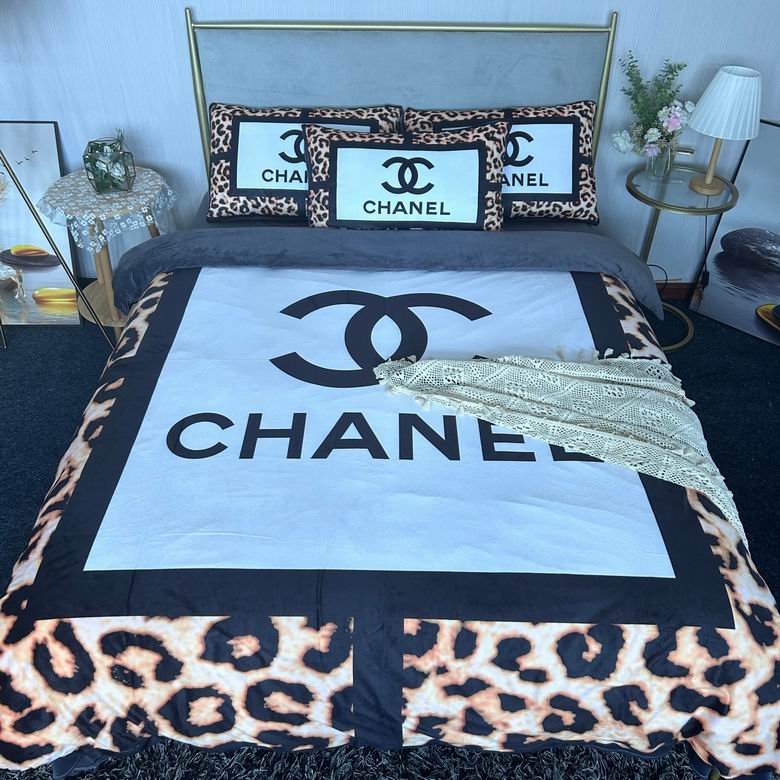Chanel 2.0x2.3m    (3)