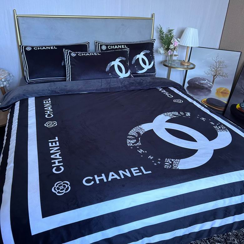 Chanel 2.0x2.3m    (3)