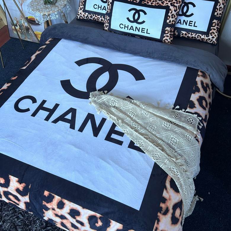 Chanel 2.0x2.3m    (4)