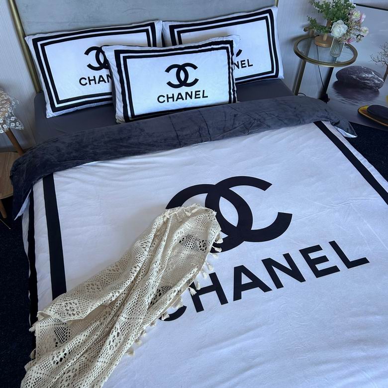 Chanel 2.0x2.3m    (4)