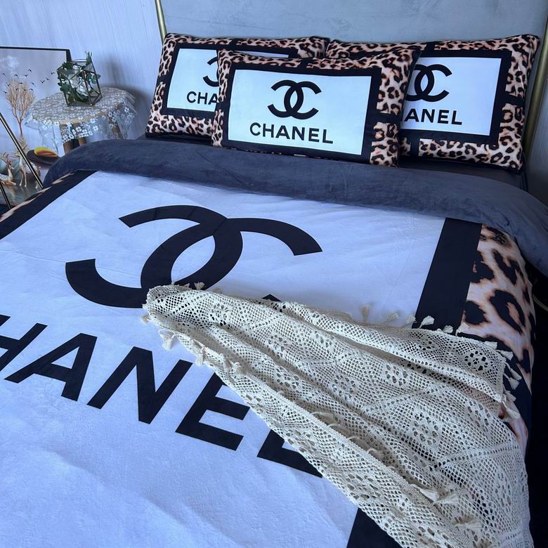 Chanel 2.0x2.3m    (5)