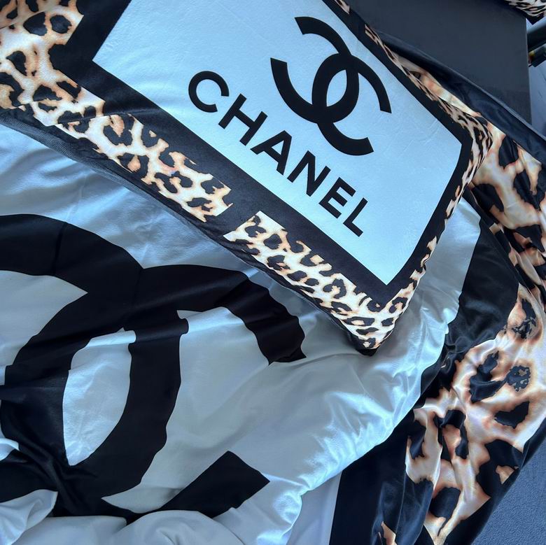 Chanel 2.0x2.3m    (8)