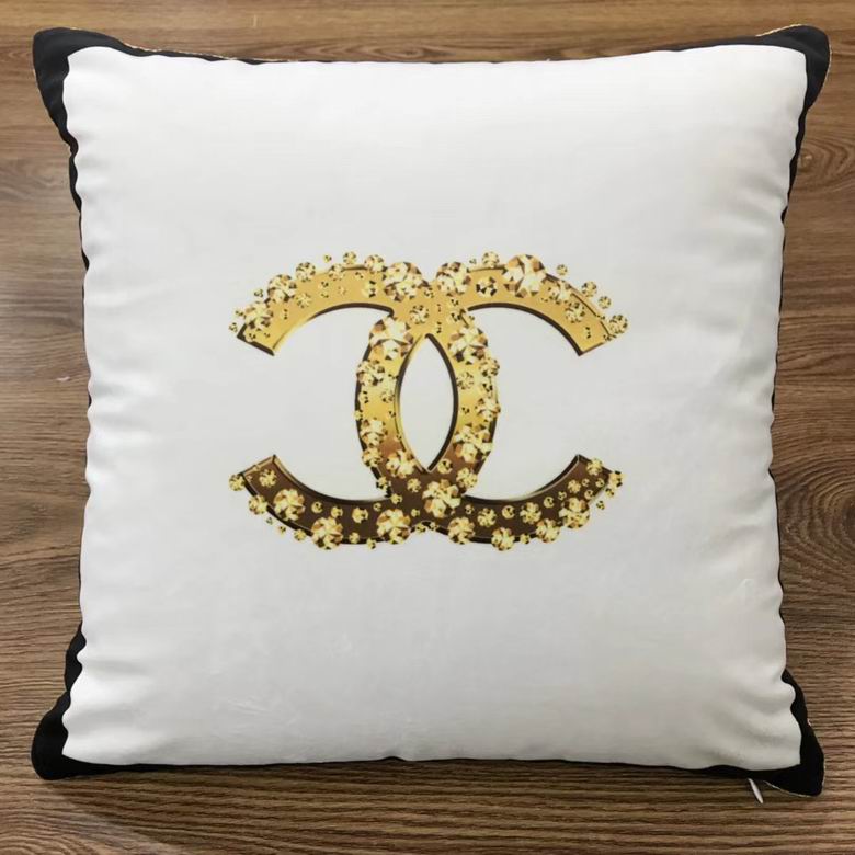 Chanel 45x45cm (18)