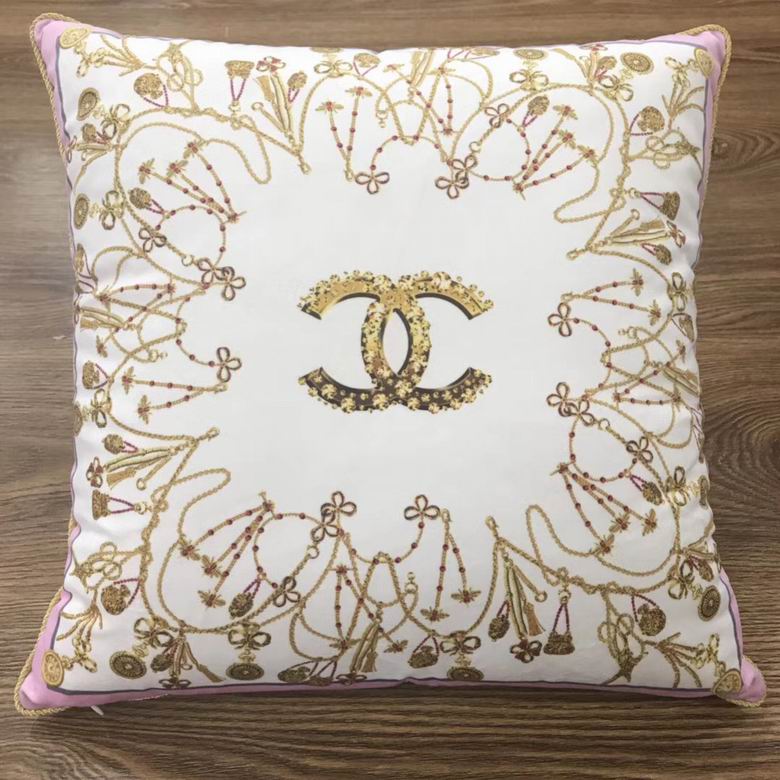 Chanel 45x45cm (20)