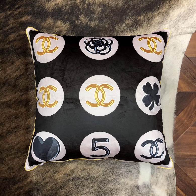 Chanel 45x45cm (5)