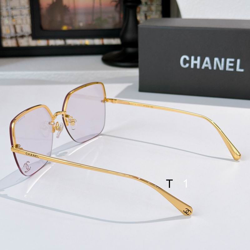 Chanel 5492 62 16-145 a06