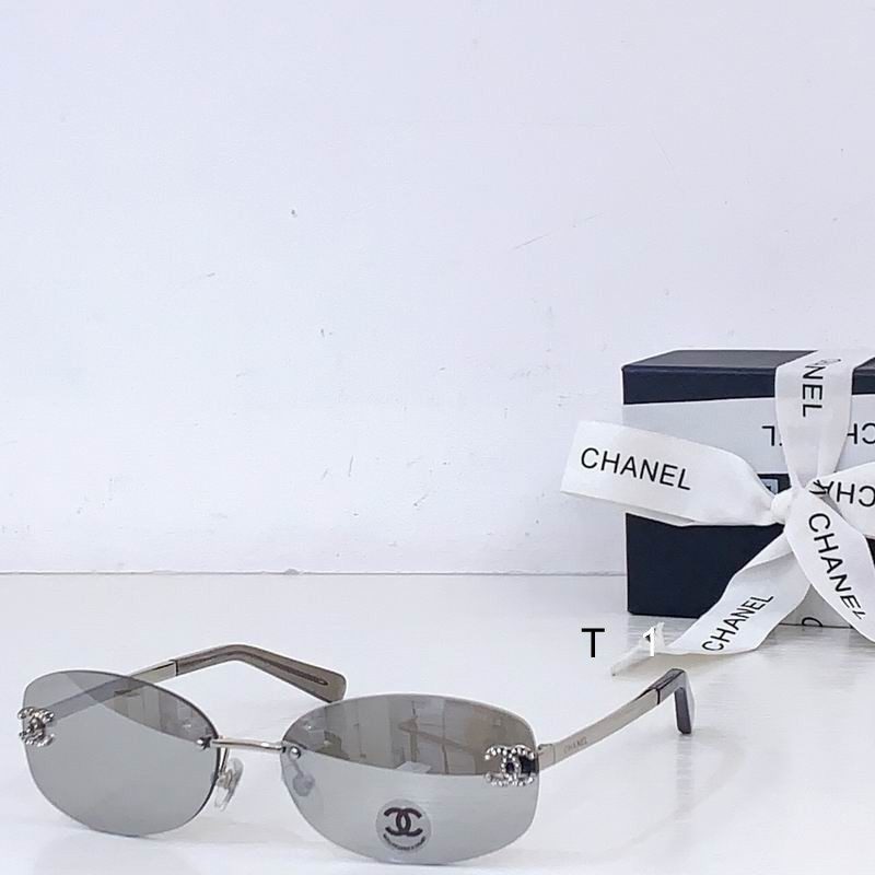 Chanel A71559 62 16-145 b03