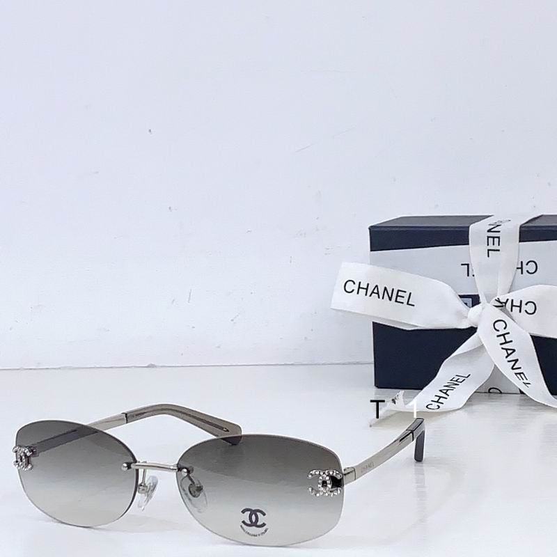 Chanel A71559 62 16-145 b04