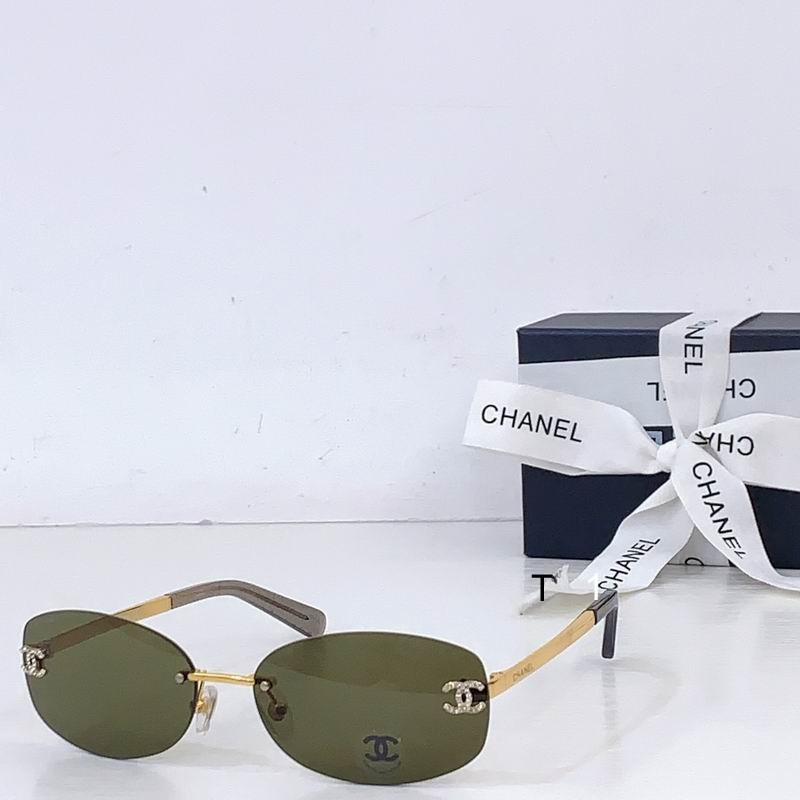 Chanel A71559 62 16-145 b06