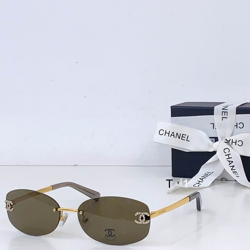 Chanel A71559 62 16-145 b07