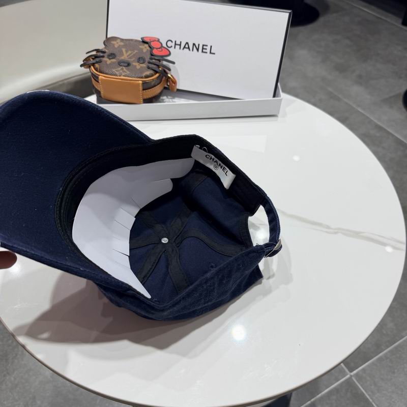 Chanel Cap (2748)