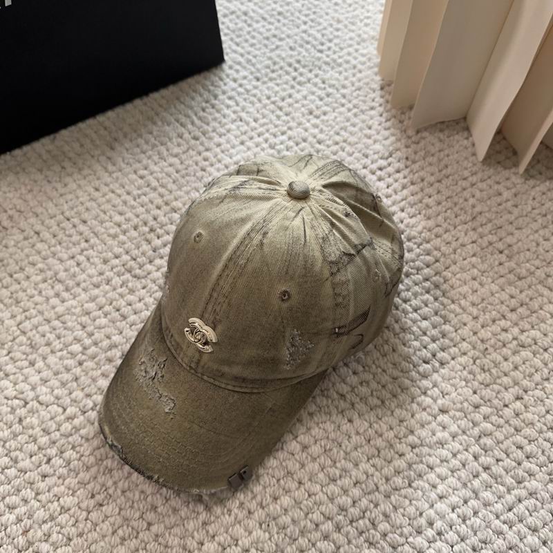 Chanel Cap (4017)