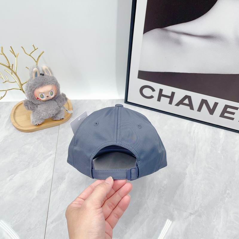 Chanel Cap dx (2474)