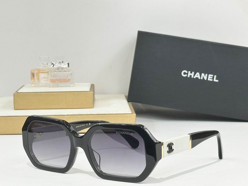 Chanel Glasses smr (1892)