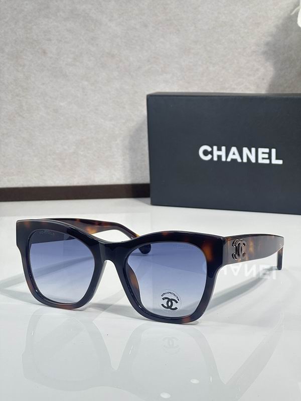 Chanel Glasses smr (1945)