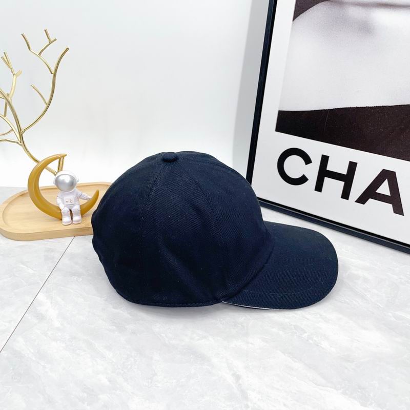 Chanel cap dx (3895)