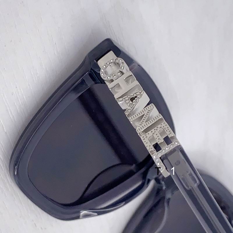 Chanel ch6805 64-15-145  b05