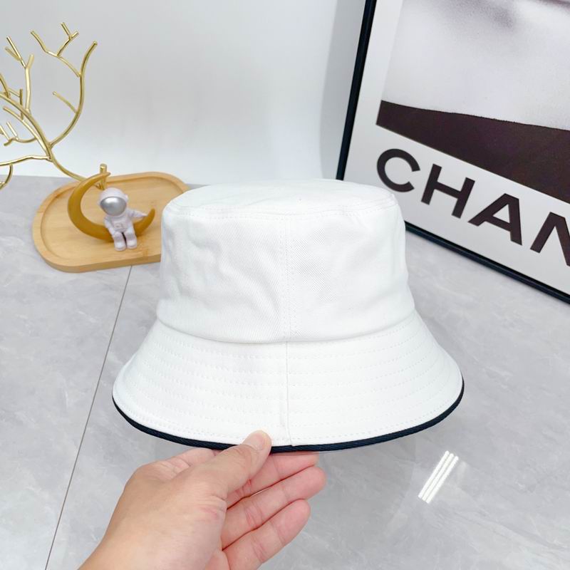Chanel hat dx (677)