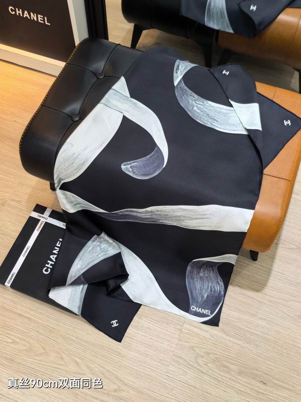 Chanel silk Scarf 90X90cm E23 (15)