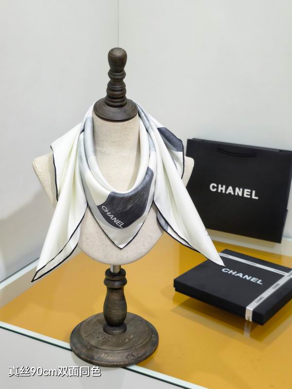 Chanel silk Scarf 90X90cm E23 (2)