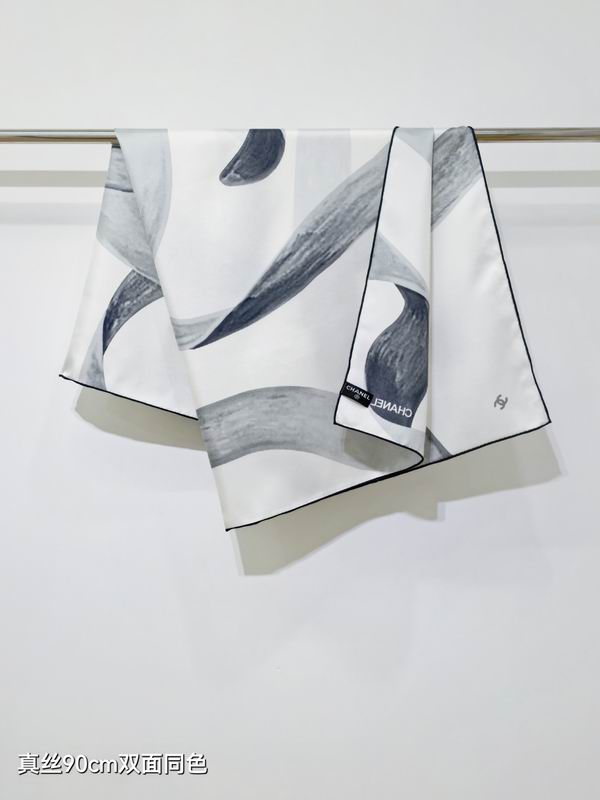 Chanel silk Scarf 90X90cm E23 (3)