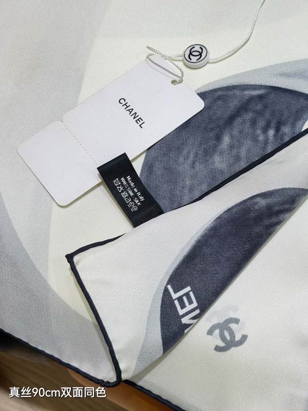 Chanel silk Scarf 90X90cm E23 (4)
